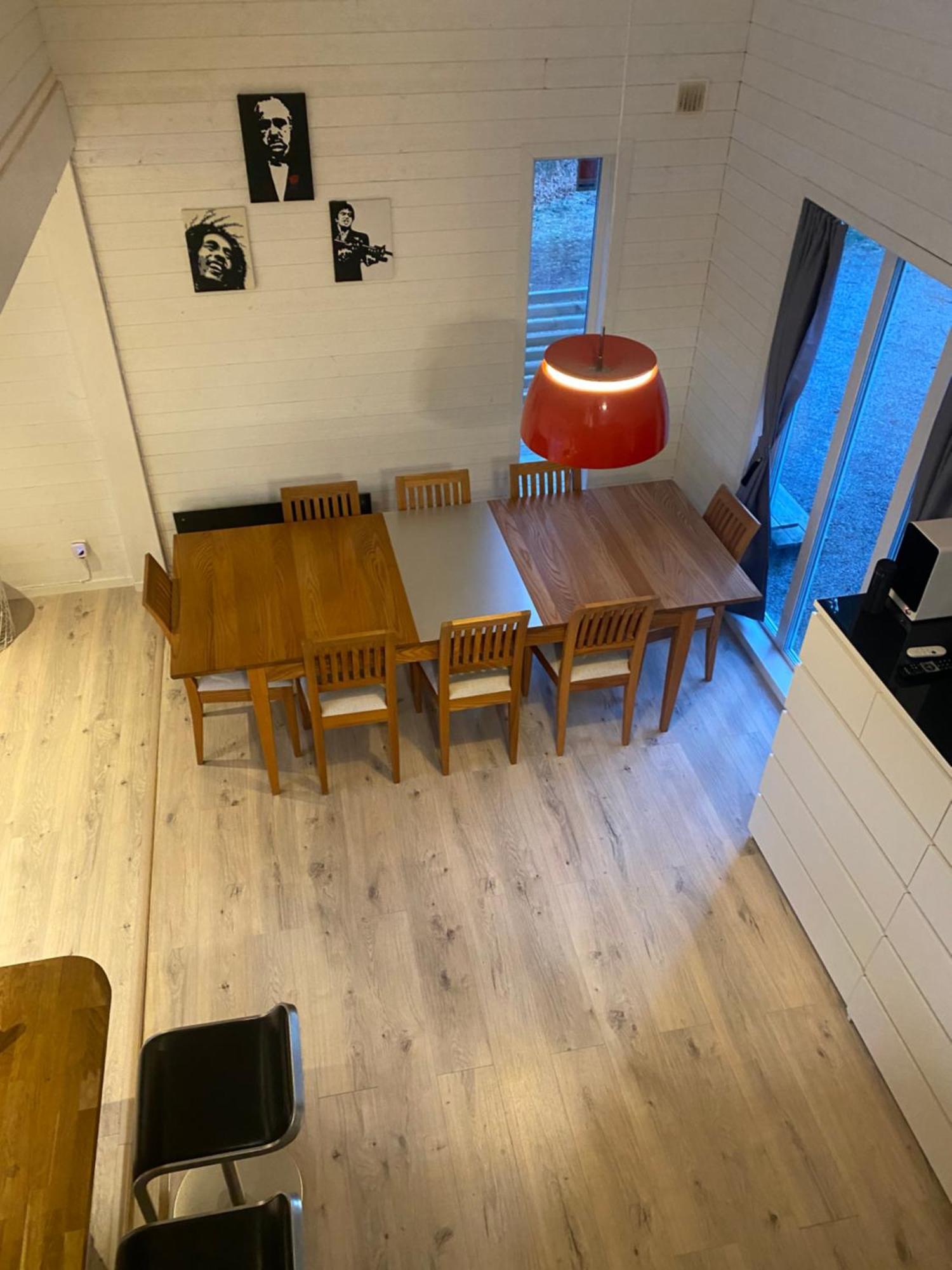 Stuga Pa Oe / Naerhet Till Vatten Mariestad Exterior foto